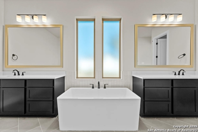 Listing photo id 11 for 116 Alonzo