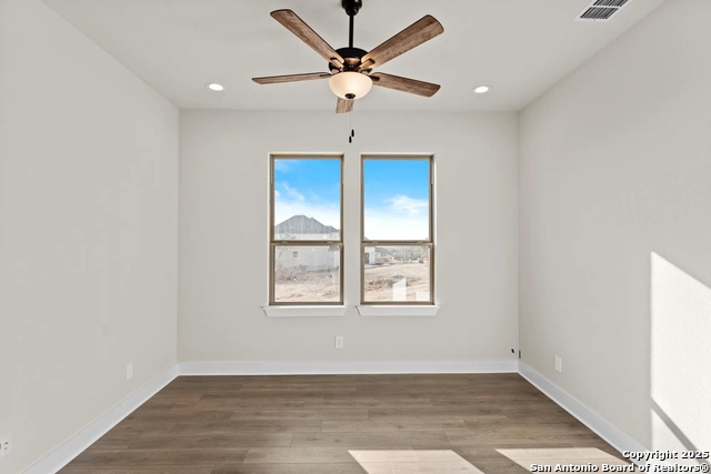 Listing photo id 6 for 116 Alonzo