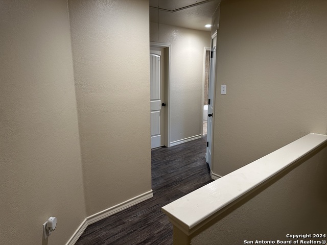 Image 10 of 20 For 6946 Lakeview Dr 101