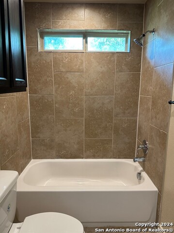 Image 14 of 20 For 6946 Lakeview Dr 101