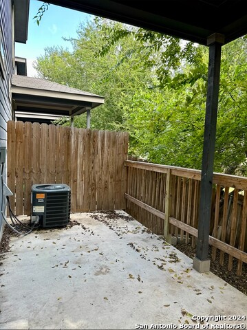 Image 20 of 20 For 6946 Lakeview Dr 101