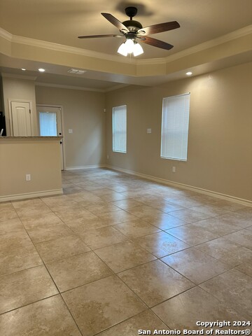 Image 3 of 20 For 6946 Lakeview Dr 101