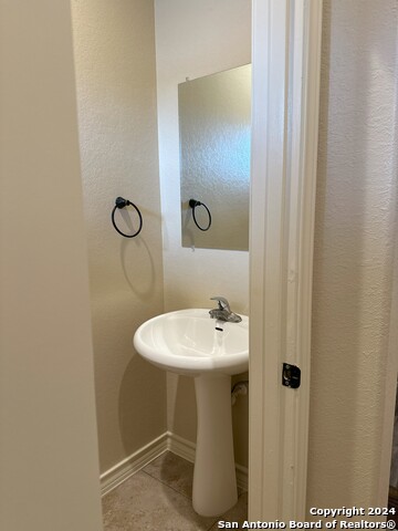 Image 8 of 20 For 6946 Lakeview Dr 101