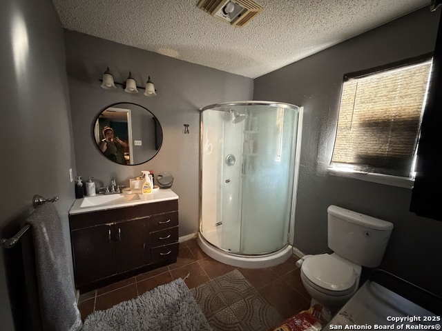 Image 12 of 13 For 127 Arnaz