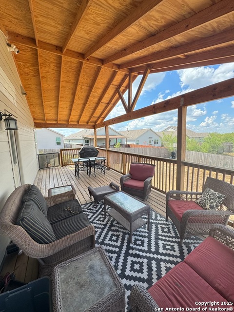 Listing photo id 2 for 11923 Cink Dr.