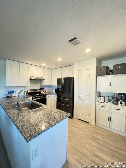 Listing photo id 3 for 11923 Cink Dr.