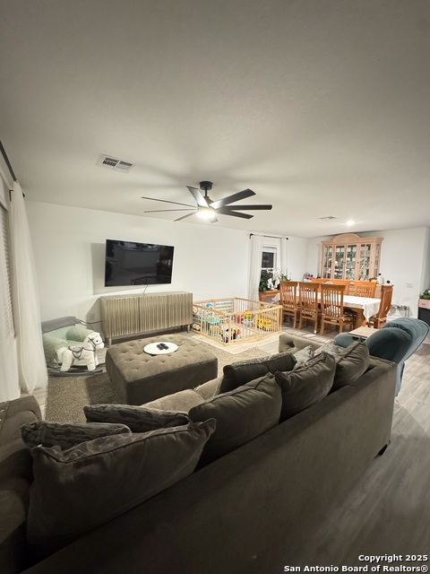 Listing photo id 6 for 11923 Cink Dr.