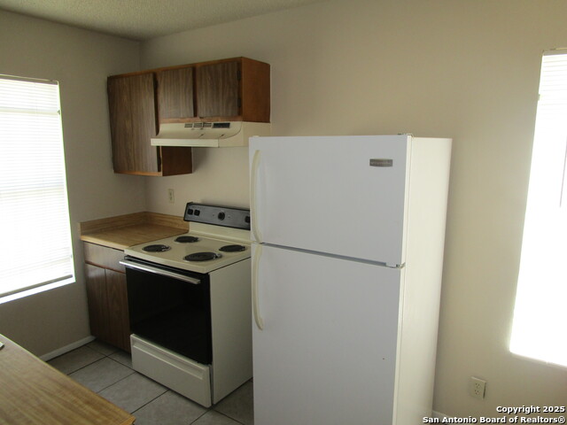 Image 3 of 11 For 4203 Woodmanor Dr  1