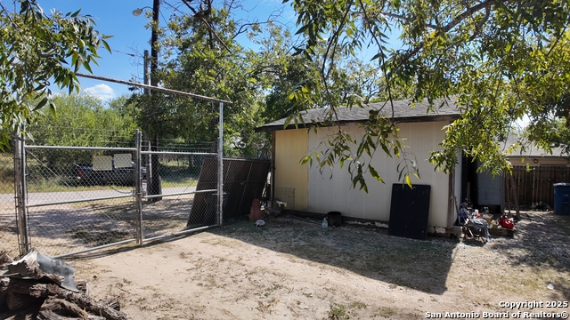 Image 16 of 25 For 708 1 2 4th  