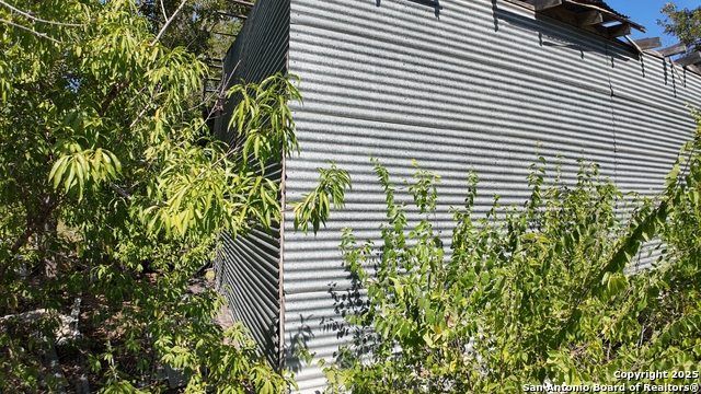 Image 21 of 25 For 708 1 2 4th  