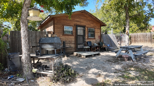 Image 3 of 25 For 708 1 2 4th  