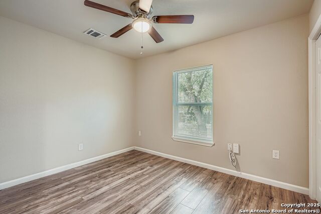 Image 17 of 29 For 122 Adrian Dr