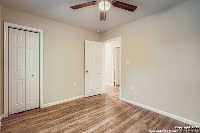 Image 18 of 29 For 122 Adrian Dr
