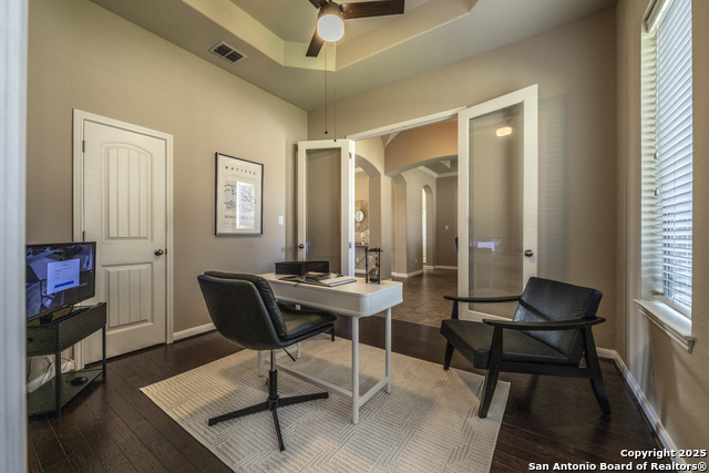 Listing photo id 9 for 13214 Compass Rose