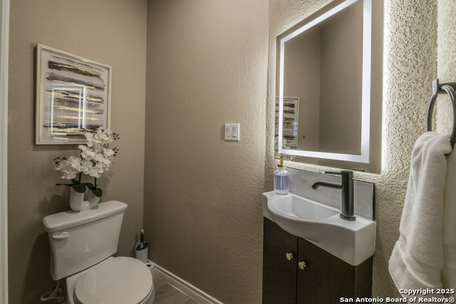 Listing photo id 11 for 13214 Compass Rose