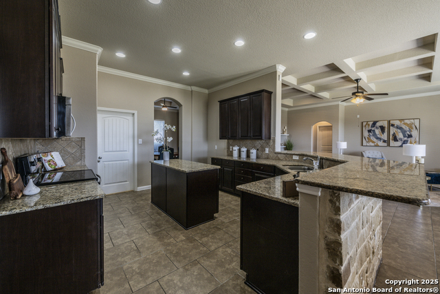 Listing photo id 12 for 13214 Compass Rose