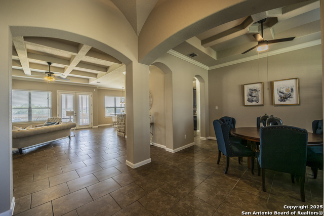 Listing photo id 7 for 13214 Compass Rose