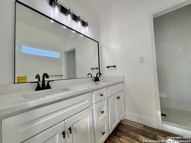 Listing photo id 14 for 227 Canyon Springs