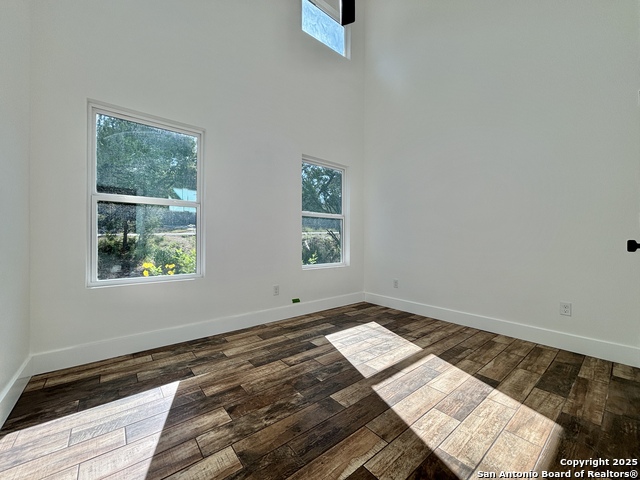 Listing photo id 21 for 227 Canyon Springs