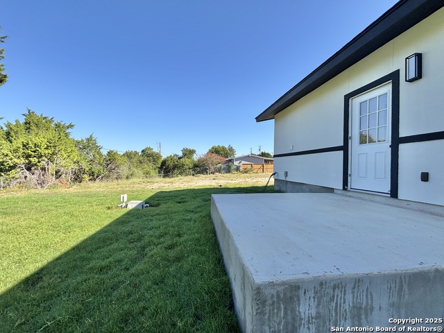 Listing photo id 4 for 227 Canyon Springs