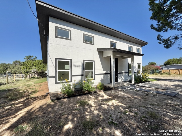 Listing photo id 6 for 227 Canyon Springs