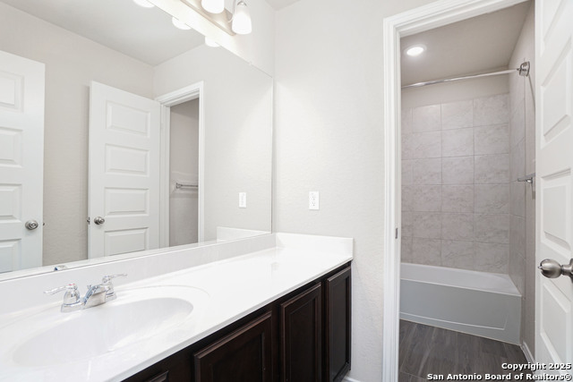 Image 21 of 26 For 5510 Daniel