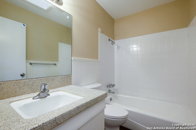 Image 13 of 14 For 2902 Nw Loop 410