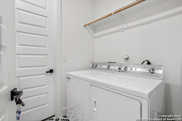 Listing photo id 14 for 187 Stone Loop