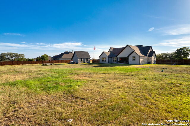 Listing photo id 27 for 187 Stone Loop