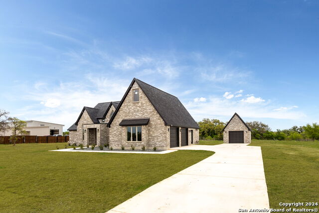 Listing photo id 1 for 187 Stone Loop