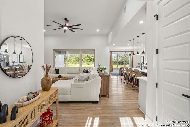 Listing photo id 4 for 187 Stone Loop