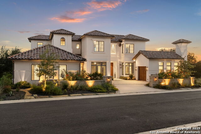 Listing photo id 0 for 24627 Cliff Line Dr