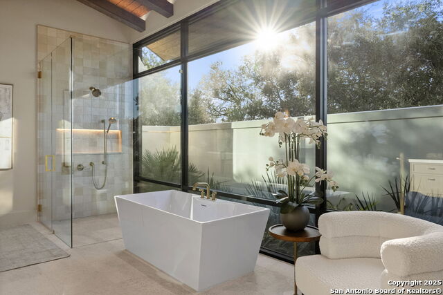 Listing photo id 26 for 24627 Cliff Line Dr