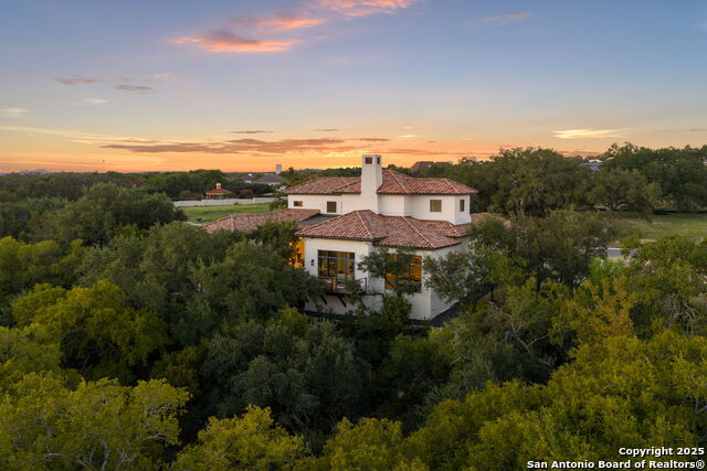 Listing photo id 42 for 24627 Cliff Line Dr