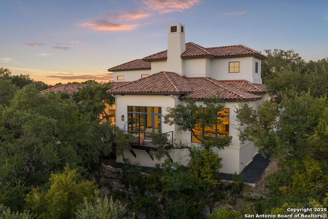 Listing photo id 43 for 24627 Cliff Line Dr