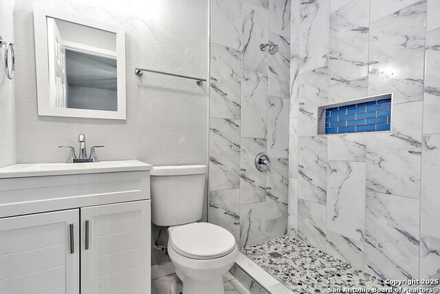 Image 12 of 25 For 1327 Colima St