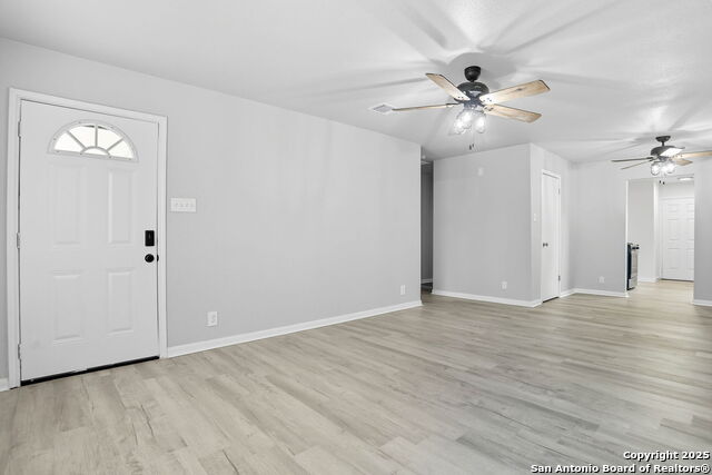 Image 4 of 25 For 1327 Colima St