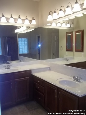 Listing photo id 11 for 16202 Juan Tabo