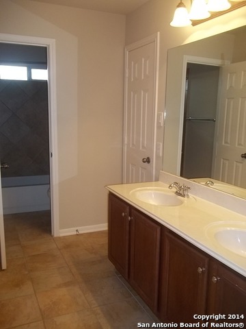 Listing photo id 12 for 16202 Juan Tabo