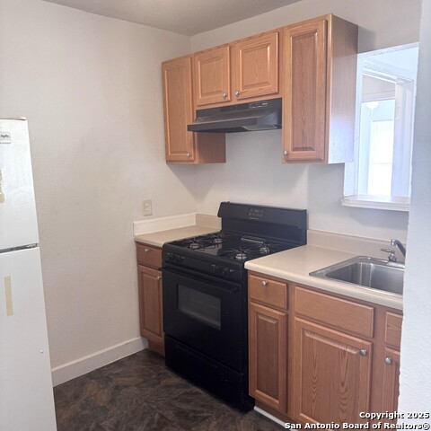 Image 12 of 13 For 521 Walton Ave