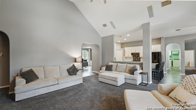 Image 17 of 91 For 14534 Gunter Ave