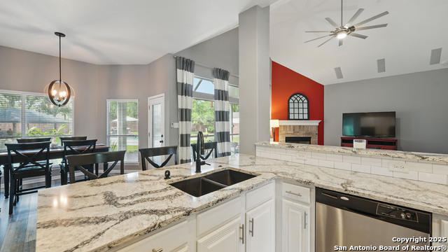 Image 21 of 91 For 14534 Gunter Ave