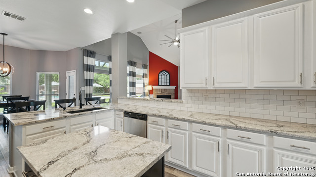 Image 27 of 91 For 14534 Gunter Ave