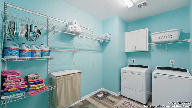 Image 41 of 91 For 14534 Gunter Ave