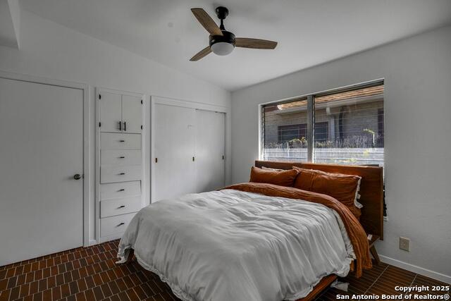 Image 18 of 25 For 318 Rosewood W