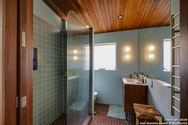 Image 20 of 25 For 318 Rosewood W