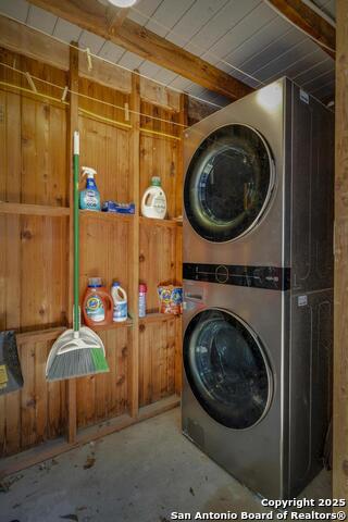 Image 21 of 25 For 318 Rosewood W