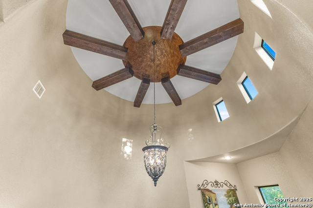 Listing photo id 28 for 324 Heavens Way
