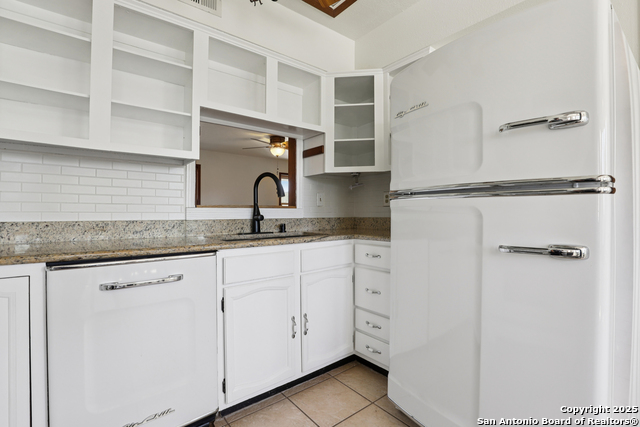 Image 13 of 61 For 4380 Bear Springs