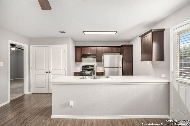 Image 10 of 27 For 5903 Autumn Palms